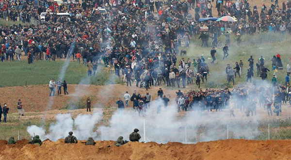 Palestinian protesters